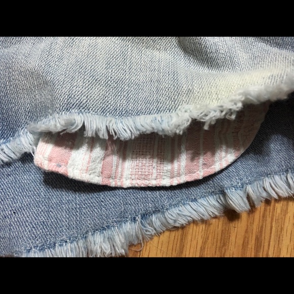 Aeropostale distressed shorts - Picture 2 of 3